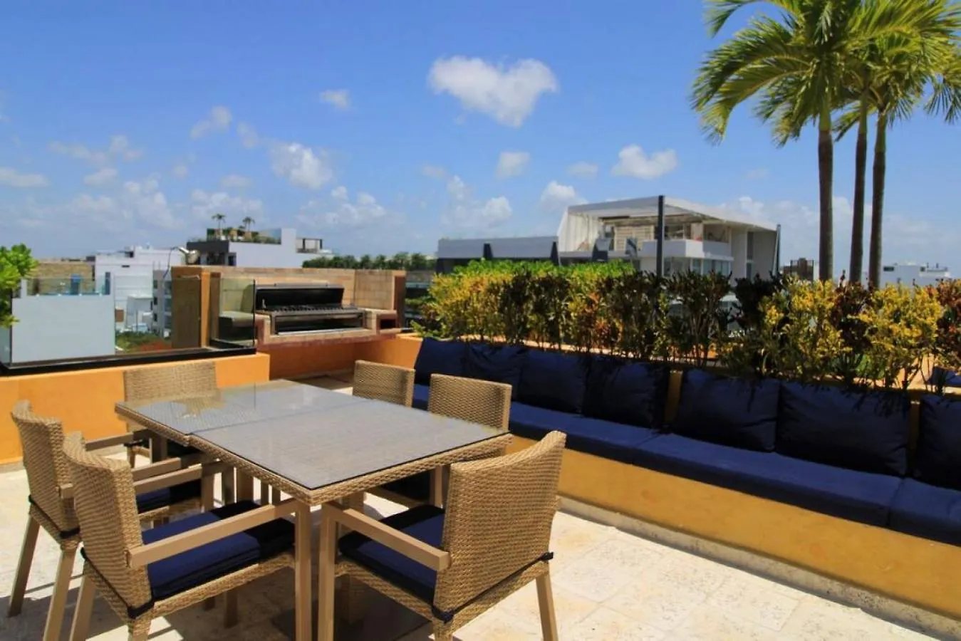 Great 2Br Home Downtown With Pool Bbq Gym Kids Area Playa del Carmen